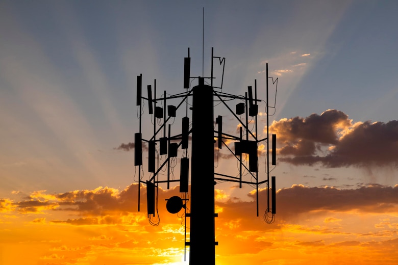 Alianza entre T-Mobile y Starlink busca cerrar brechas de conectividad en Estados Unidos