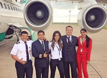 Azafata que sobrevivió está en 'shock'; divulgan video del rescate de técnico de aviación