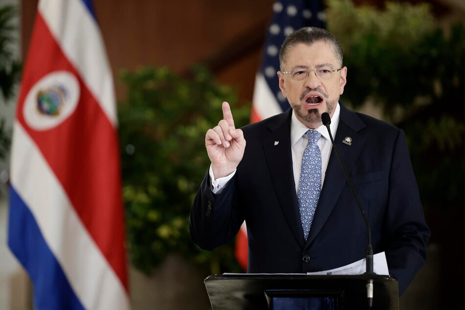 Chaves acusa a fiscal de instigar una crisis política en Costa Rica con caso en su contra