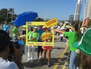 Masiva participación en la carrera-caminata para apoyar a las personas con síndrome de Down