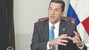Preparan proyecto de ley para la carrera diplomática