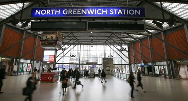 Policía halla objeto sospechoso tras investigación en Inglaterra