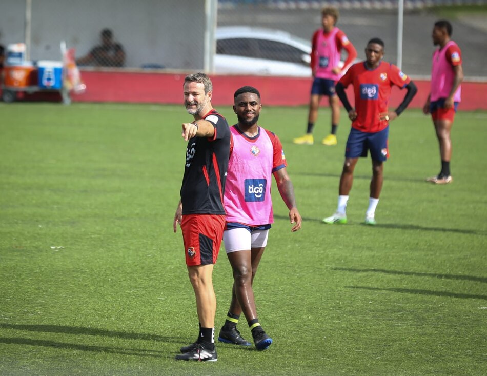 Thomas Christiansen asegura que no puede exigir una victoria, pero sí pedirá que sean competitivos frente a Bolivia