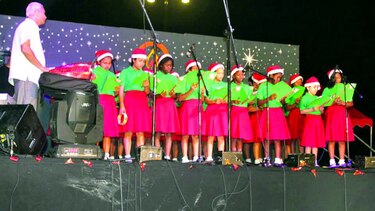 Música navideña de beneficencia