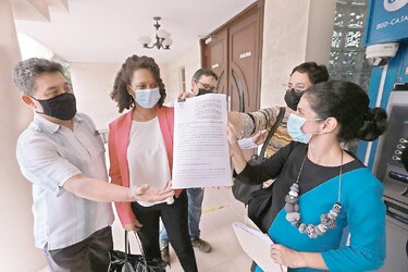 Demandan decreto que crea certificados de uso de suelo