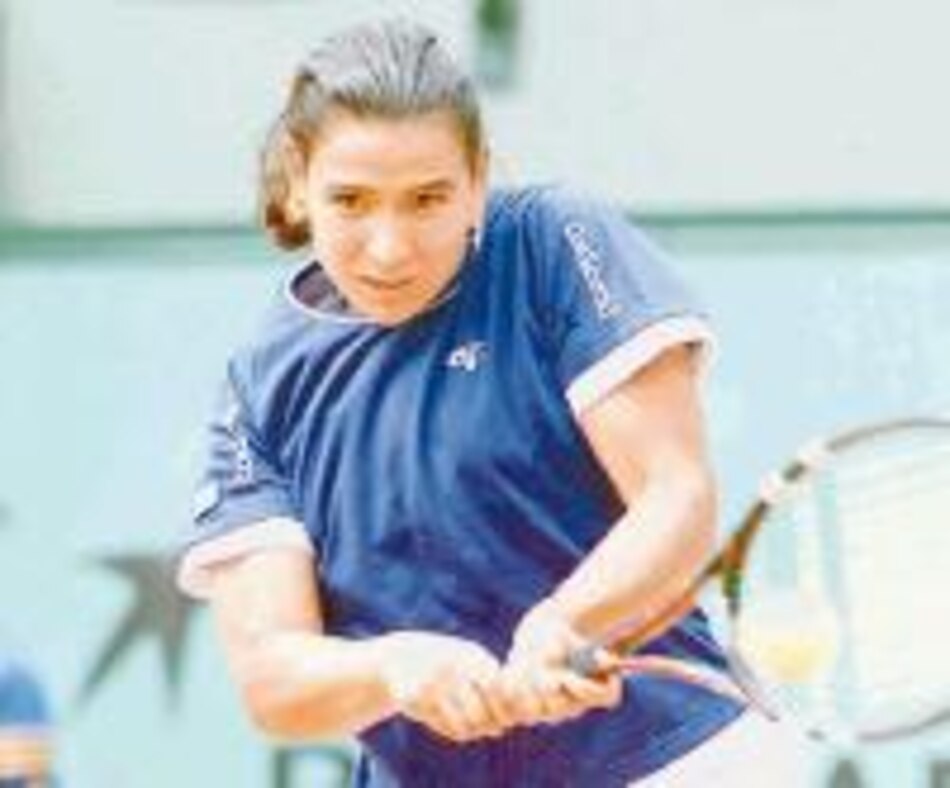 Colombiana Zuluaga avanza