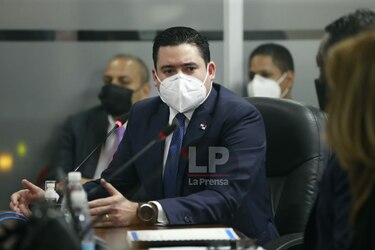 Vicepresidente Carrizo justifica el velo a las actas del Consejo de Gabinete