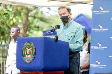 En plena entrega de obras públicas, Cortizo agradece a un diputado que es candidato a la reelección
