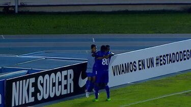 Árabe Unido pasa con autoridad a cuartos de final