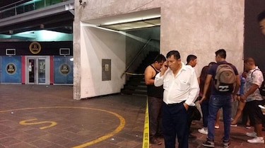 Molesto porque el gobierno iba a cerrar su negocio, vendedor de salchipapas asesina a tres personas y dispara a otras 10: Perú