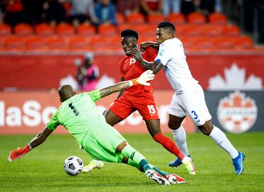 Panamá pierde 4-1 ante una arrolladora Canadá