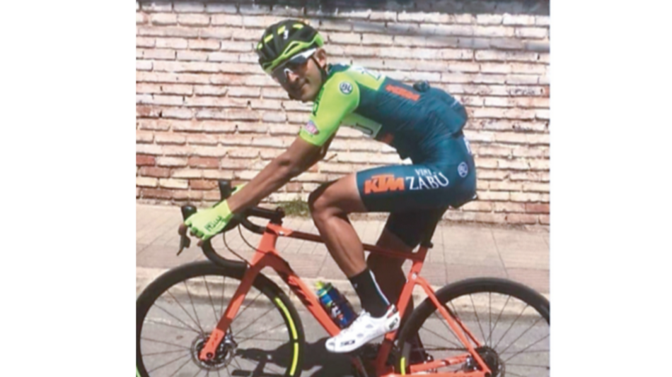 Panameño cumple en la carrera Milán-San Remo