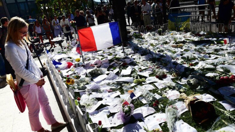 Cazeneuve: Autor de atentado de Niza se 'radicalizó muy rápido'