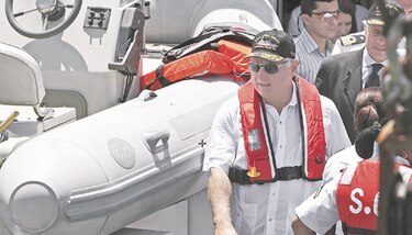 Las patrulleras italianas, una costosa ‘donación’