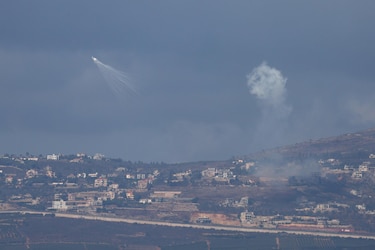 Hizbulá lanza 100 cohetes contra Israel en las últimas tres horas