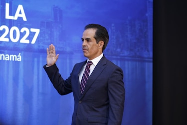 Lucha contra la Corrupción, empleo y mina: los retos del país advierte Aurelio Barría Pino al asumir la Cámara de Comercio