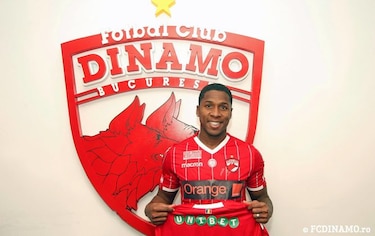 Dinamo Bucarest hace oficial la llegada del panameño Armando Cooper
