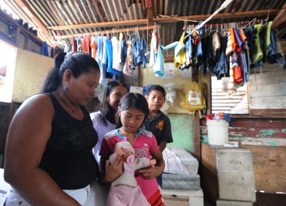 400 mil niños en Panamá son hijos de madres solteras