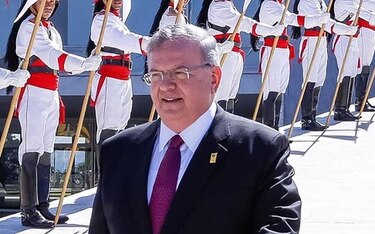 Grecia confirma que carro calcinado era el rentado por su embajador en Brasil