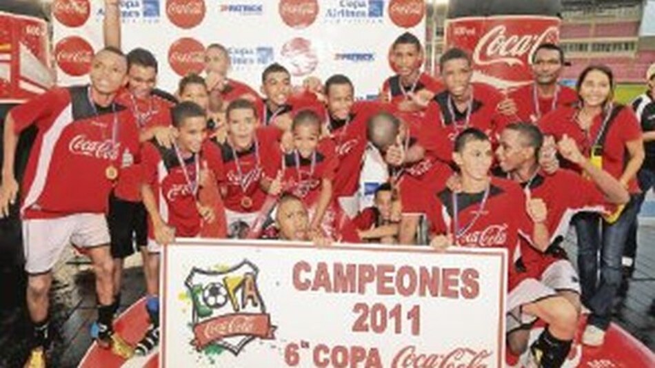 El Comercial se llevó el trofeo