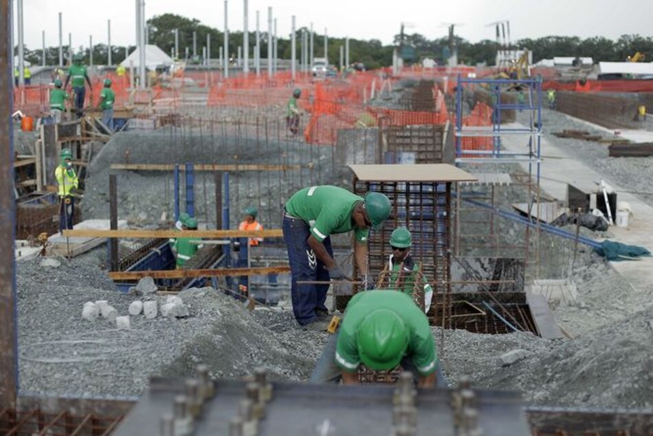 Ejecutivo anuncia ajuste de 6.5% al salario mínimo