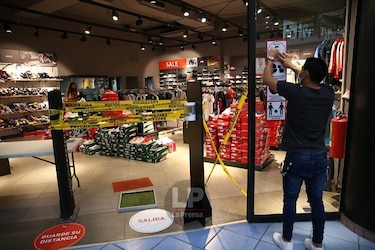 Así fue la reapertura presencial en centros comerciales y restaurantes