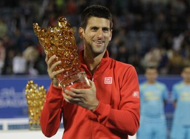 Djokovic doblega a Ferrer y gana el torneo de exhibición
