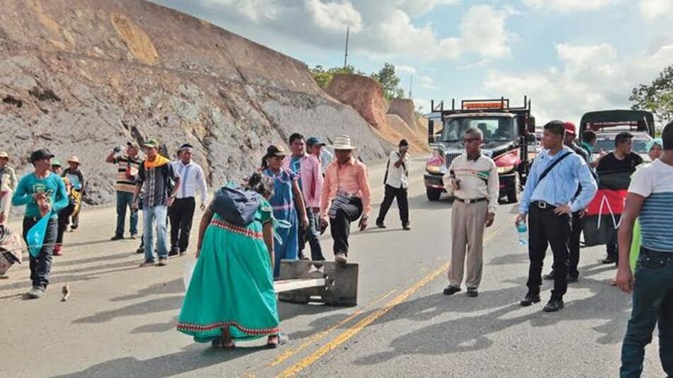Indígenas no ceden; Varela pide diálogo