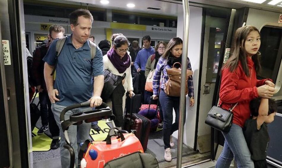 Casi 500 vuelos cancelados por tormenta de nieve en Estados Unidos