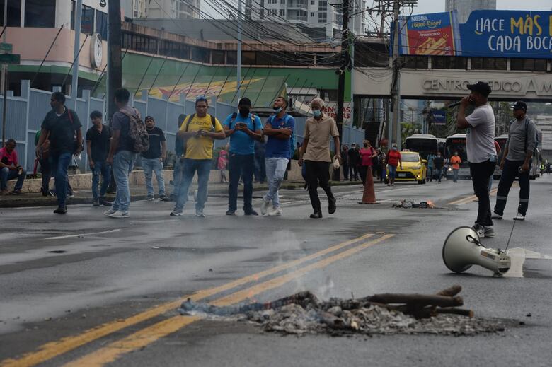 Un lunes marcado por los cierres y protestas