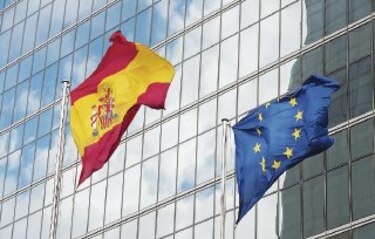 España realiza nueva emisión