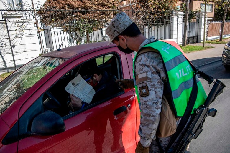 ‘Megacuarentena’ cambia rostro a Santiago tras brusco incremento de casos de Covid-19