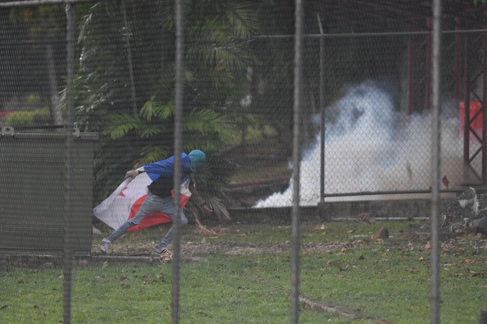 Protestas en la Universidad contra las reformas a la CSS: vía Transístmica fue reabierta