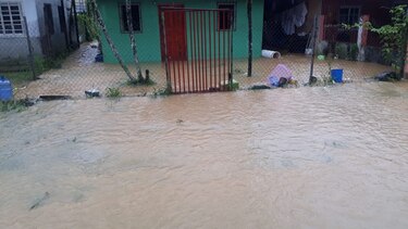 Al menos mil 70 personas afectadas por inundaciones en Bocas del Toro
