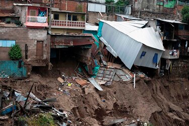 La tormenta Amanda deja 14 muertos en El Salvador