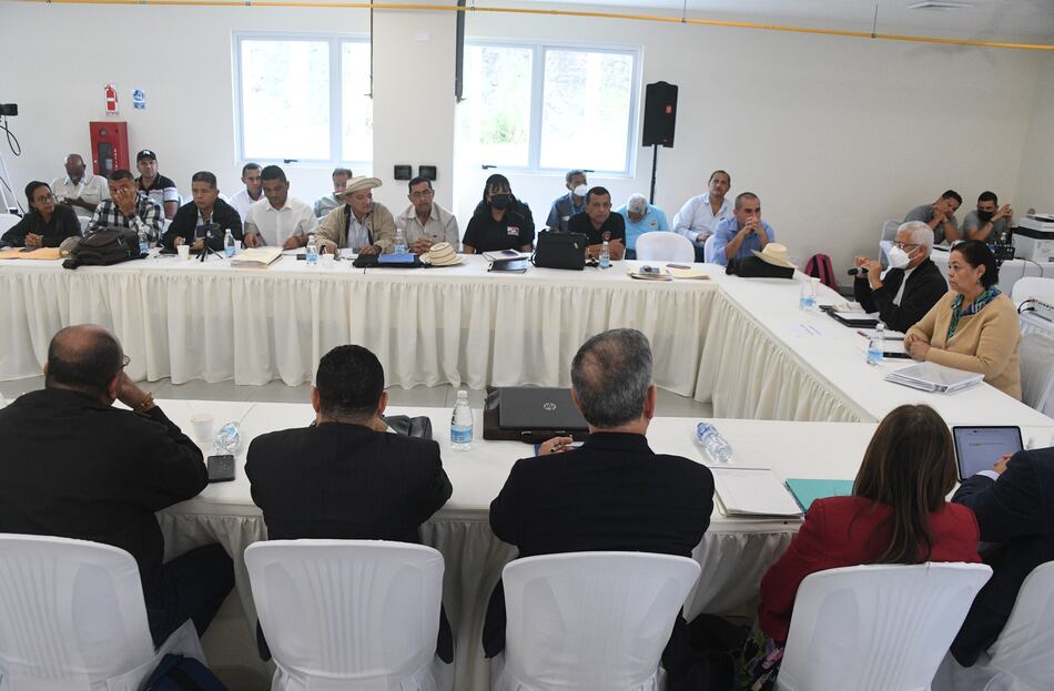 Iglesia pospone hasta el 28 de octubre la próxima reunión del diálogo