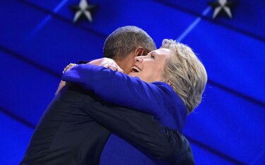 Barack Obama le entrega la batuta a Hillary Clinton: ahora es el turno de ella
