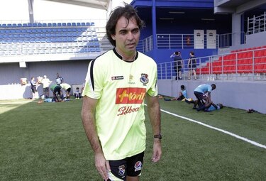 Pipino lamenta situación de jugador que dio positivo; espera que supere el problema