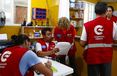 España instala una clínica para tratar a los migrantes que cruzan la selva del Darién