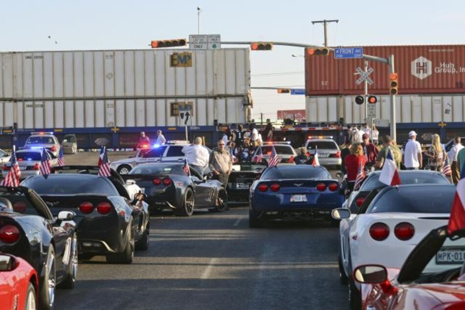 Choque entre tren y carroza de veteranos deja cuatro muertos en Texas