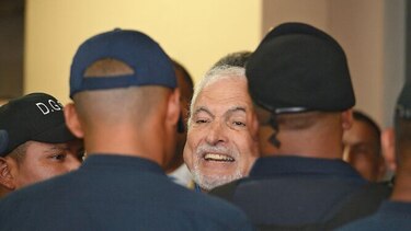 La jueza decide que Martinelli puede competir en las elecciones