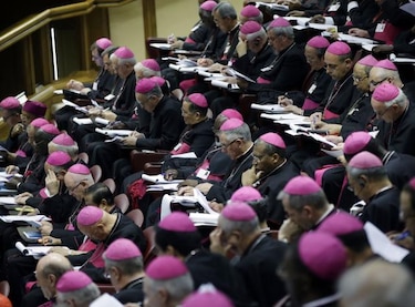 El Sínodo: 'Los homosexuales tienen dones y cualidades para ofrecer'