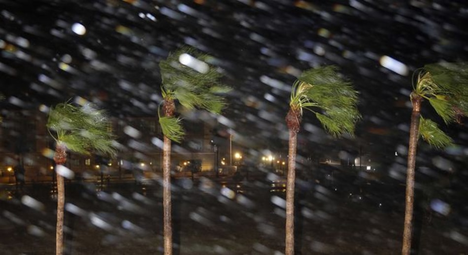 El huracán Harvey ingresa a Texas con vientos intensos y lluvias torrenciales