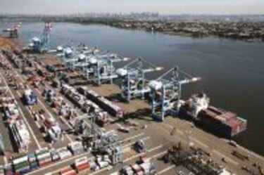 Cabilderos en EU siguen cobrando $1 millón al año