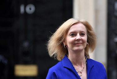 La ministra de Exteriores presenta su candidatura para reemplazar a Johnson