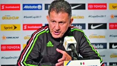 Vela y Dos Santos jugarán ante Bosnia