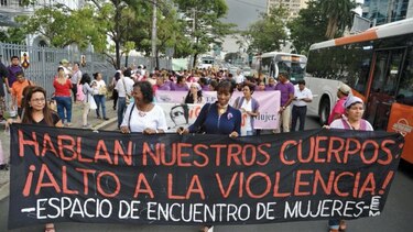 PNUD llama a implementar políticas a favor de la mujer