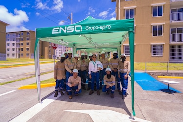 Nuevos hogares en Altos de Los Lagos se benefician de la energía prepago de ENSA