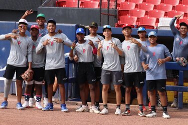 Preselección U15 continúa con su preparación para el premundial