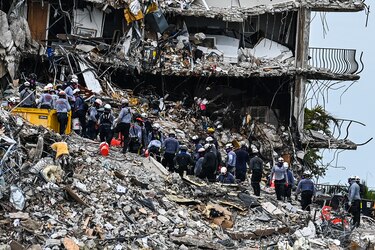 ‘Un terremoto’, una fuga precipitada y muchas dudas tras derrumbe en Florida
